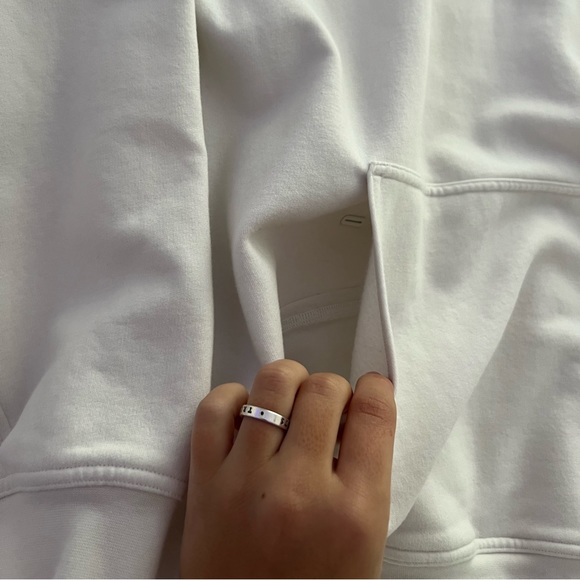 white oversized lululemon hoodie - Picture 3 of 3